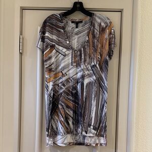 BCBGMaxAzria Brown, White & Black Abstract V-Neck Short Sleeve Top